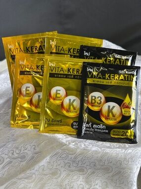 VITA-KERATIN Hair Conditioner Treatment Packs lot of 6 (4 Gold and 2 Black)